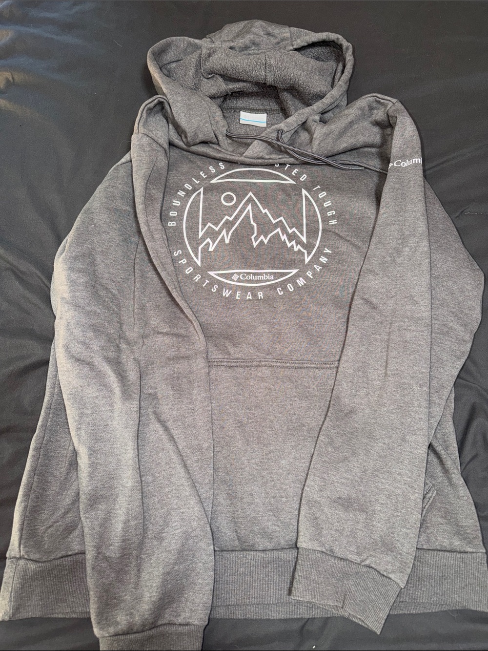 Men’s medium Columbia Gray Mountain Logo Hoodie
